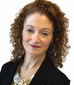 Nathalie Robertson headshot 1