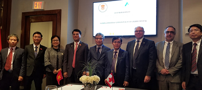 Une délégation vietnamienne découvre les pratiques canadiennes en matière de surveillance et d’audit de performance